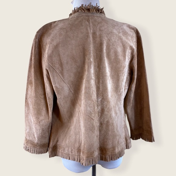 Chico’s Size 0 Leather Fringe Jacket Tan Cropped - Picture 3 of 5